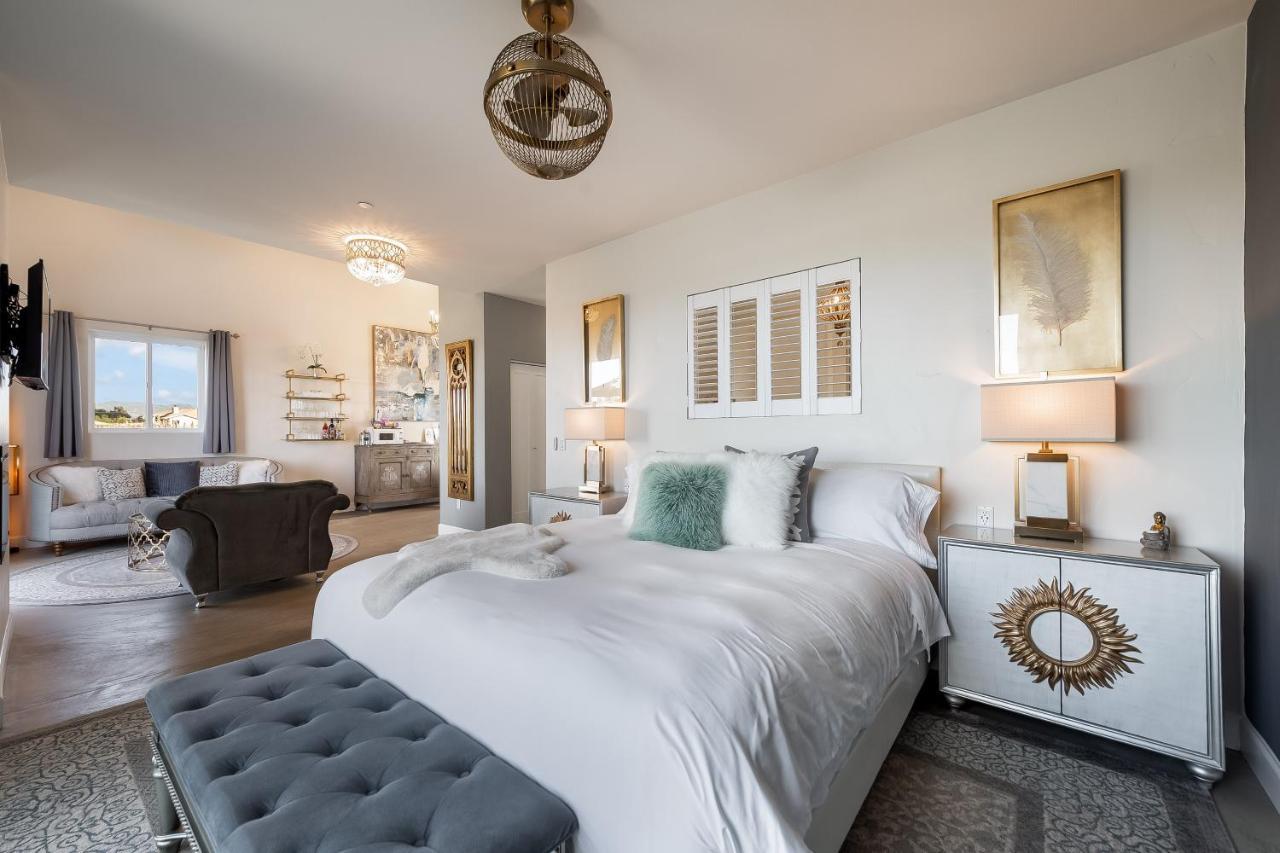 Domaine Chardonnay Bed & Breakfast Temecula